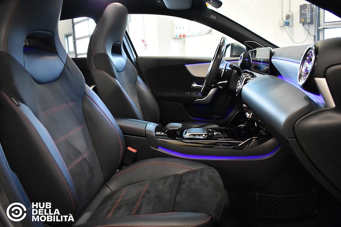 MERCEDES-BENZ A 35 AMG 4Matic